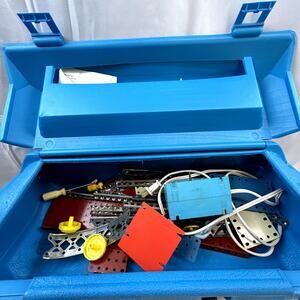 Vintage Gabriel Erector Set 1970's with case, motor, lots of parts  8 lbs